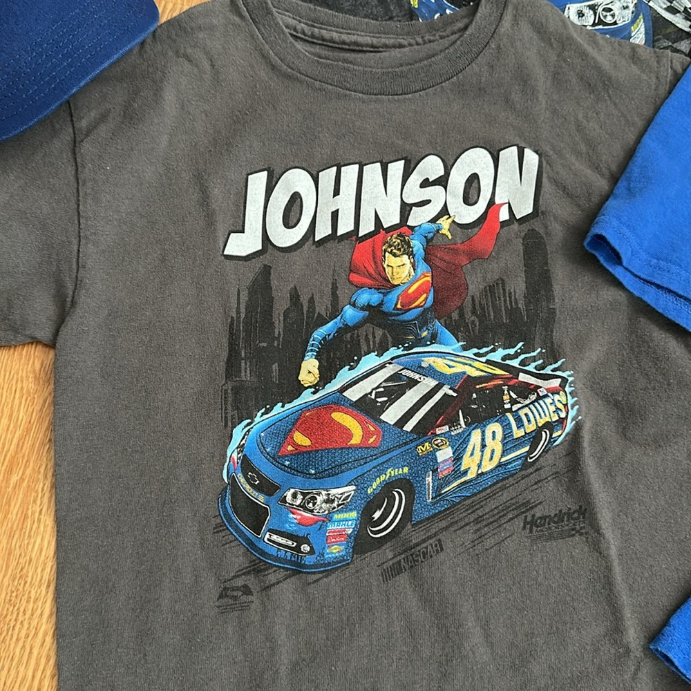 Fun, NASCAR Racing bundle! 🏎️💨 - Picture 2 of 9
